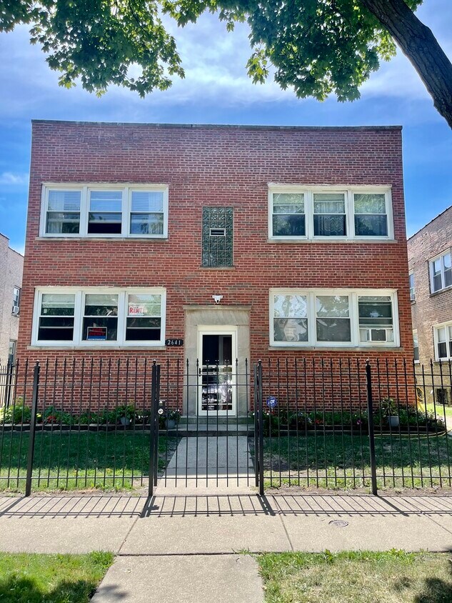 2641 W Gregory St Unit 2W, Chicago, IL 60625 Condo for Rent in