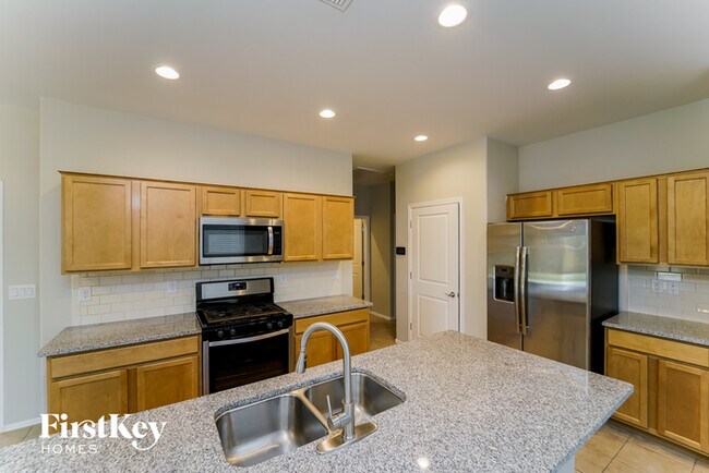 Building Photo - 7519 S Via Rancho La Costa