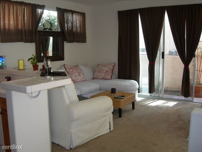 Building Photo - 3 br, 2.5 bath House - 82 Las Flores