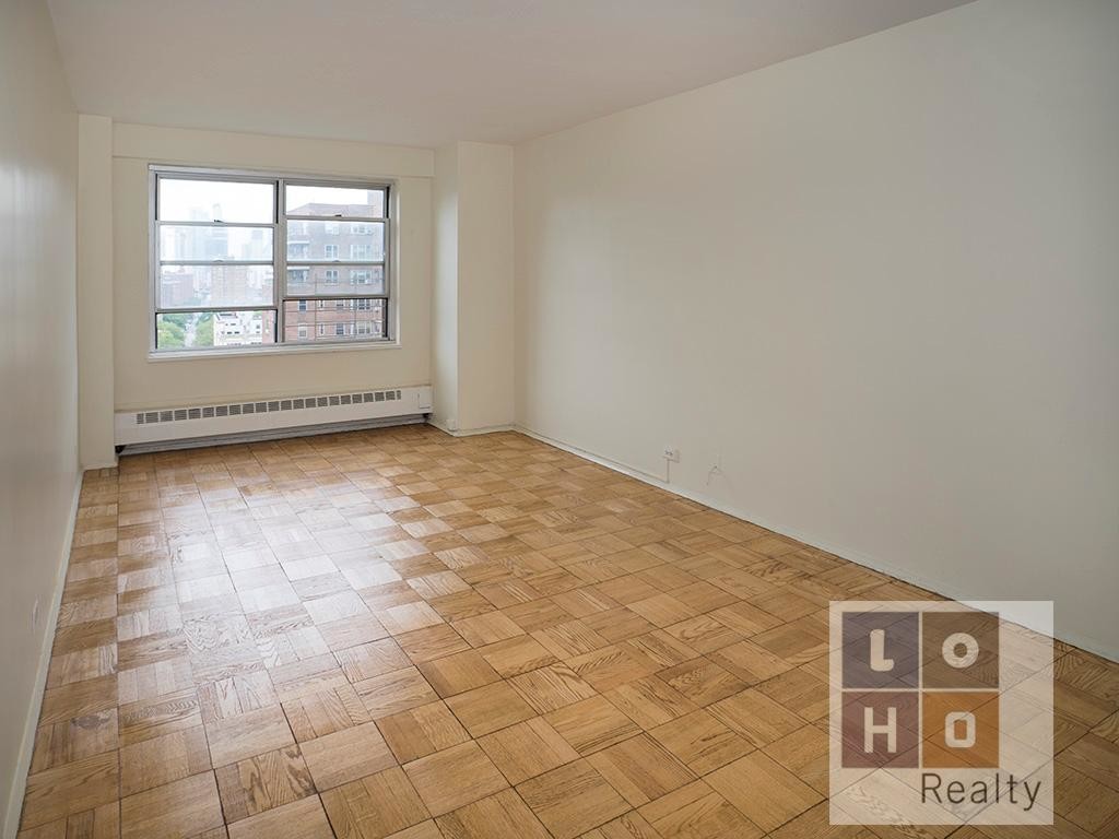 Foto principal - 475 FDR Dr
