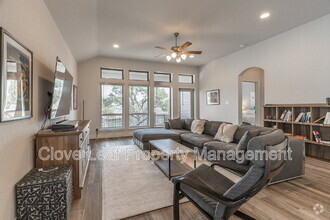 Building Photo - 1149 Cadogan Squire