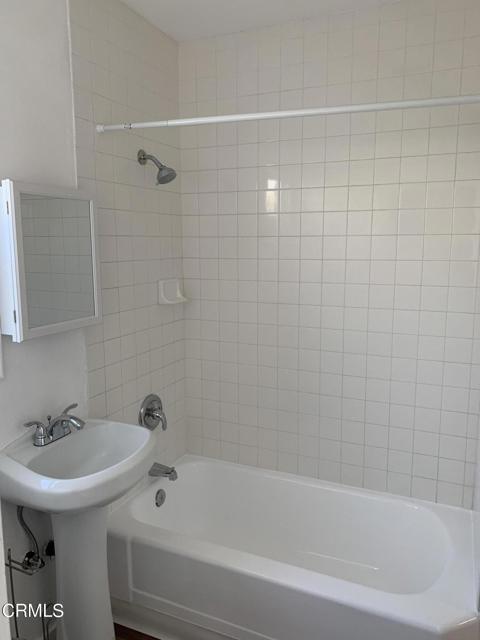 Foto del edificio - 751 E Orange Grove Blvd