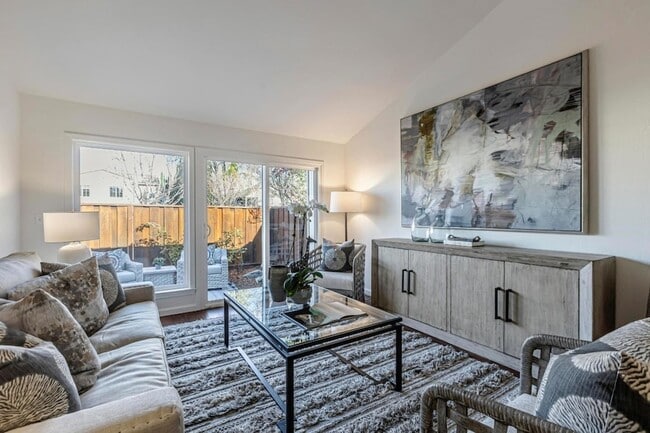 Photo - 10995 Northseal Square Townhome