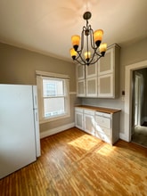 Building Photo - 129 Broadwater Ave