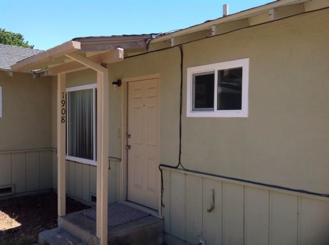 Primary Photo - Duplex For Rent in Modesto