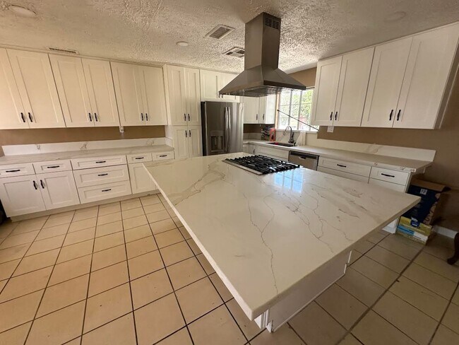 Foto del edificio - 17376 San Bernardino Ave