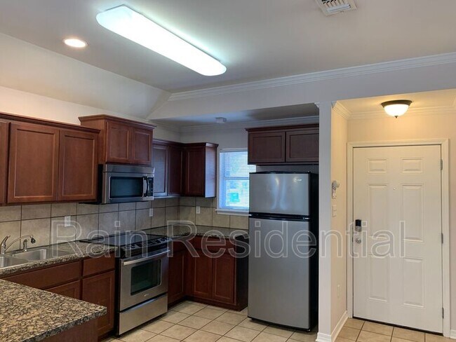 Building Photo - 13650 Lawton Ln