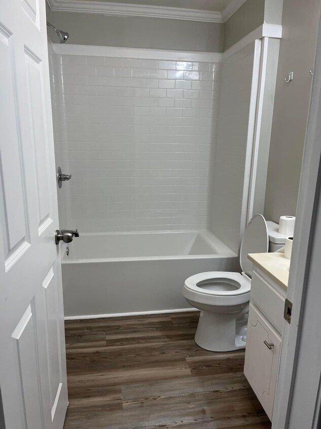 Foto del edificio - 2 Bedroom 2 Bath Coming Soon