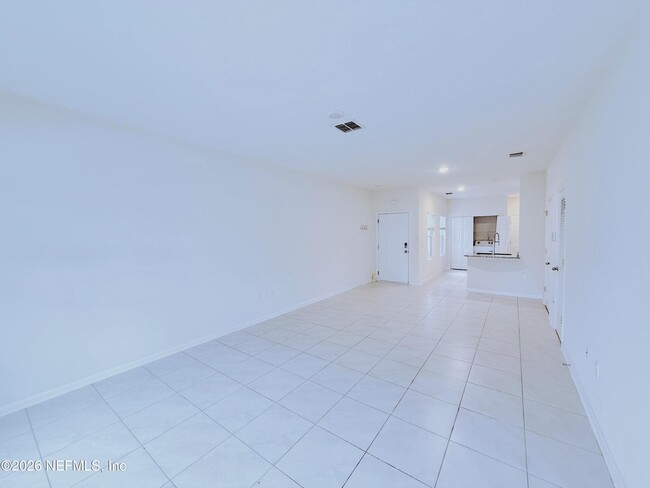 Foto del edificio - 365 Coastline Wy