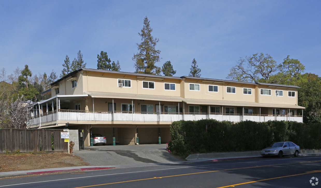Primary Photo - Park Hill View Apartment