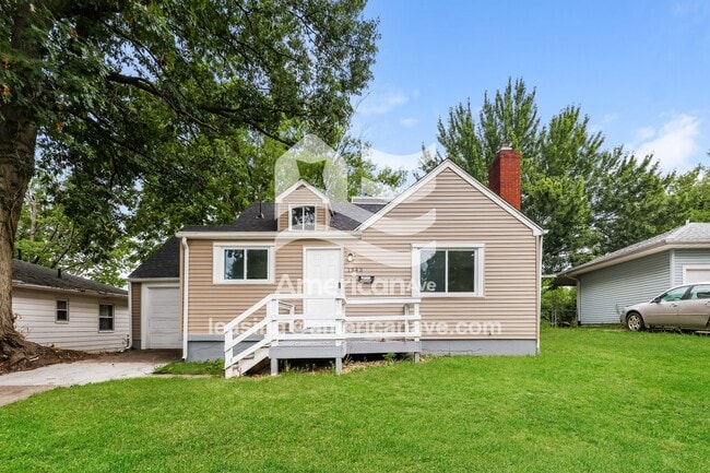 Building Photo - 1543 Vancouver Dr