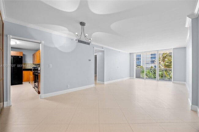 Foto del edificio - 3001 S Ocean Dr