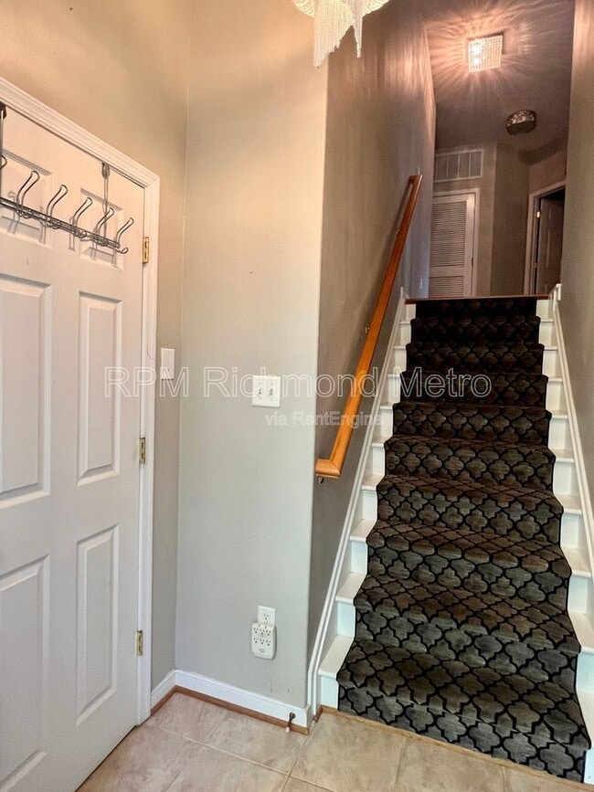Building Photo - 4150 San Marco Dr