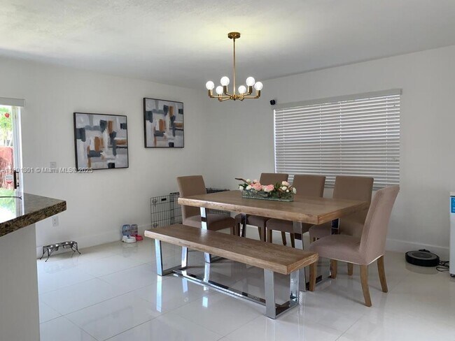 Foto del edificio - 14804 SW 155th Pl