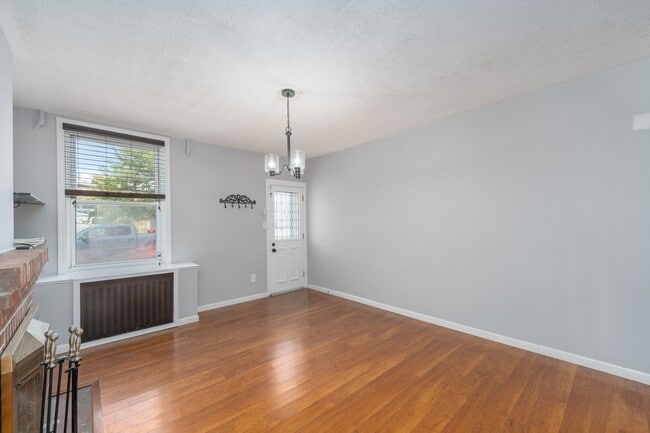 Building Photo - 505 Grundy St