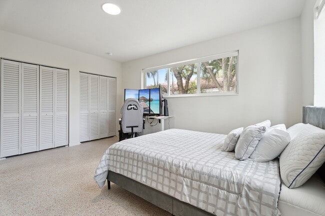 Foto del edificio - 835 80th St