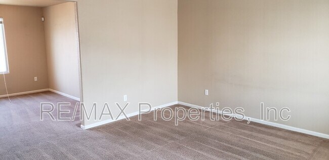 Building Photo - 213 Audubon Dr