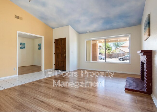 Foto del edificio - 11485 Spitfire Rd