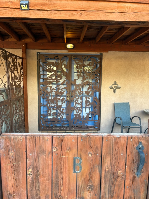 Building Photo - 723 Agua Fria St