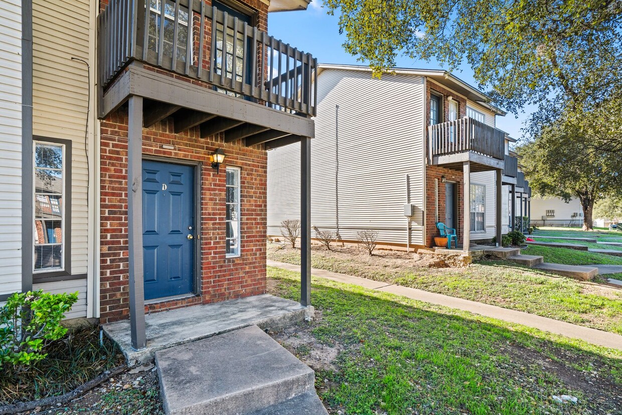 Foto principal - River Crossing ATX - Townhome - 2bd/2.5ba ...