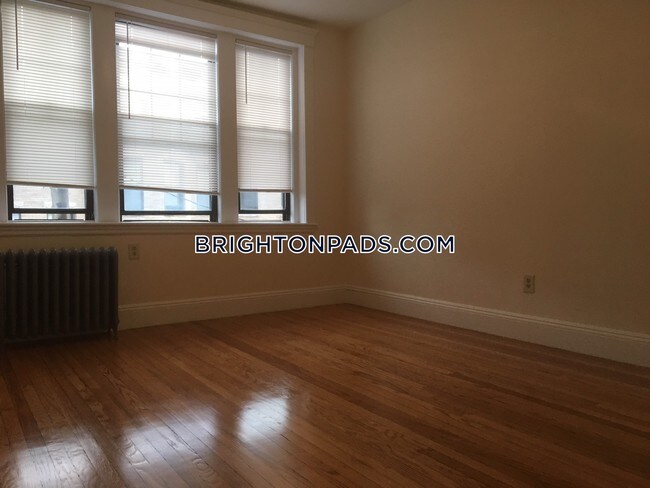 Foto del edificio - 6 Sutherland Rd