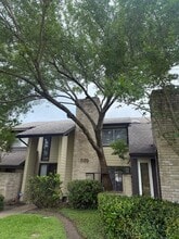 Building Photo - 7170 S Dairy Ashford Rd