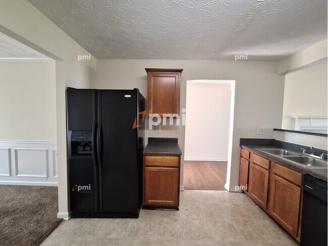 Building Photo - 1938 Bertha Ct