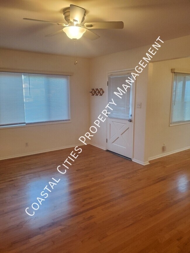 Foto del edificio - 4408 Ostrom Ave