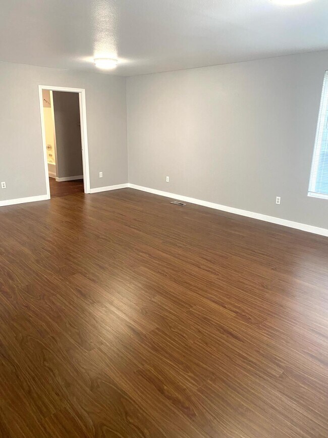 Foto del edificio - 620 S 35th St