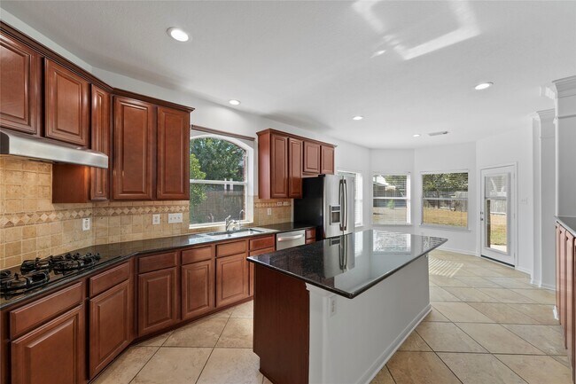 Foto del edificio - 26422 Creston Woods Dr