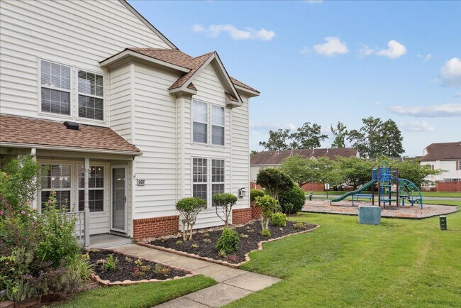 Building Photo - The Gables - York County