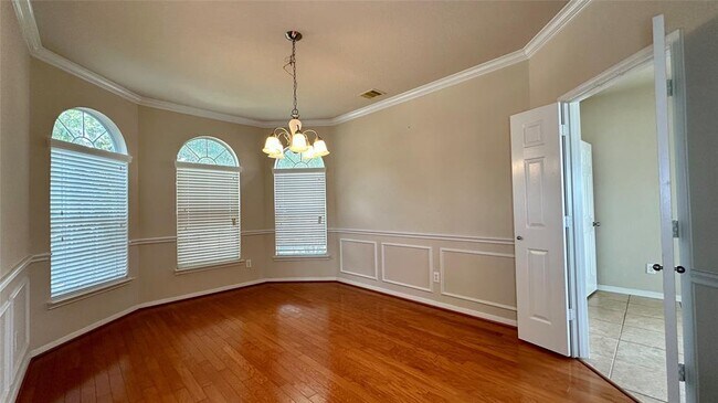 Building Photo - 21915 Sunvolt Ct