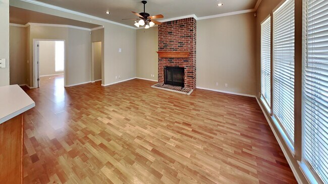 Foto del edificio - Very Nice 4 Bedroom 2 Bath in Edmond