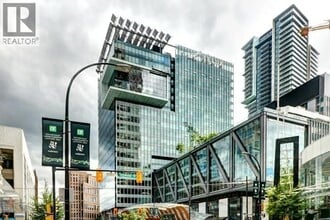 Building Photo - 777 Richards St