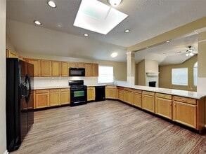 Building Photo - 1907 W Welsford Dr