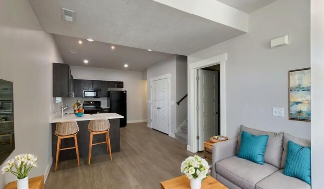 Foto del edificio - Madrona Townhomes