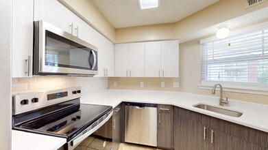 Interior Photo - Wellington Place at Olde Town