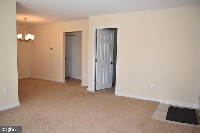 Building Photo - 3216 Spartan Rd