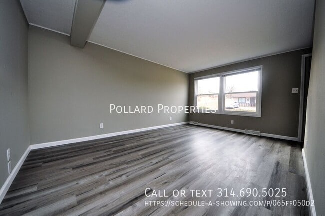 Foto del edificio - 307 Granada Drive-