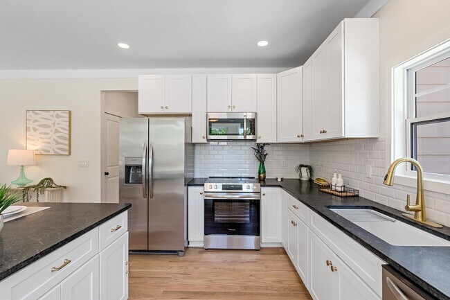 Building Photo - 50 Orr St