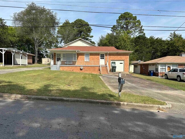 Building Photo - 2712 Garvin Rd NW