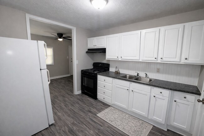 Foto del edificio - Charming 2-Bedroom Home in Gastonia – Convenient Location!