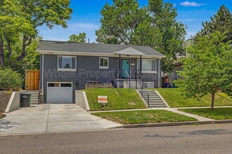 Building Photo - 1551 Krameria St