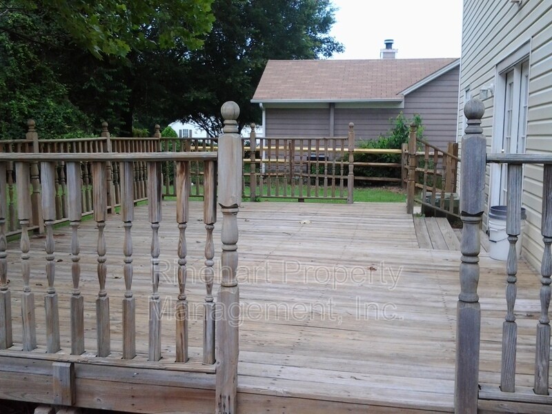 Foto del edificio - 1512 Fieldcrest Cir