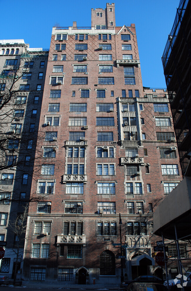 Viewed from Gramercy Park East - 44 Gramercy Park N