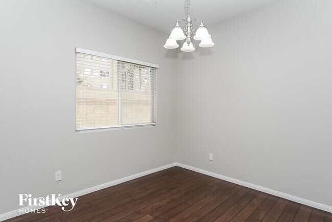 Foto del edificio - 7600 Scarlet Tapestry Ct