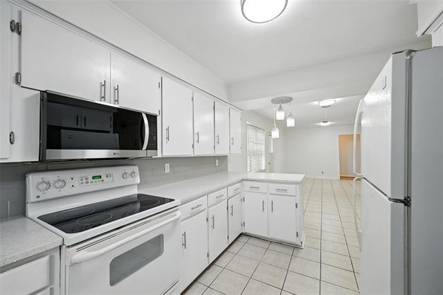 Foto del edificio - 304 N Bonham Dr