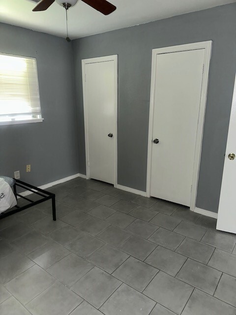 Building Photo - 10902 Segrest Dr
