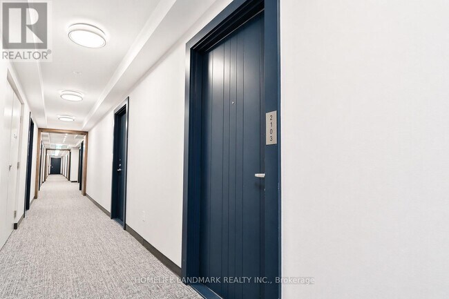 Photo du bâtiment - 2545 Simcoe St N