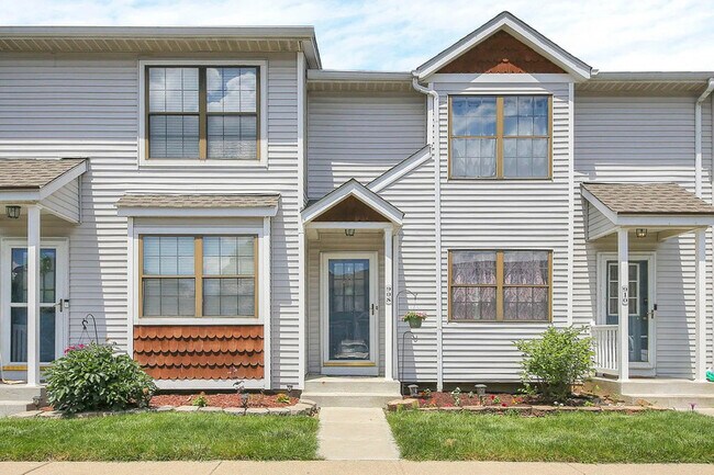 Building Photo - 908 Charnwood Ln